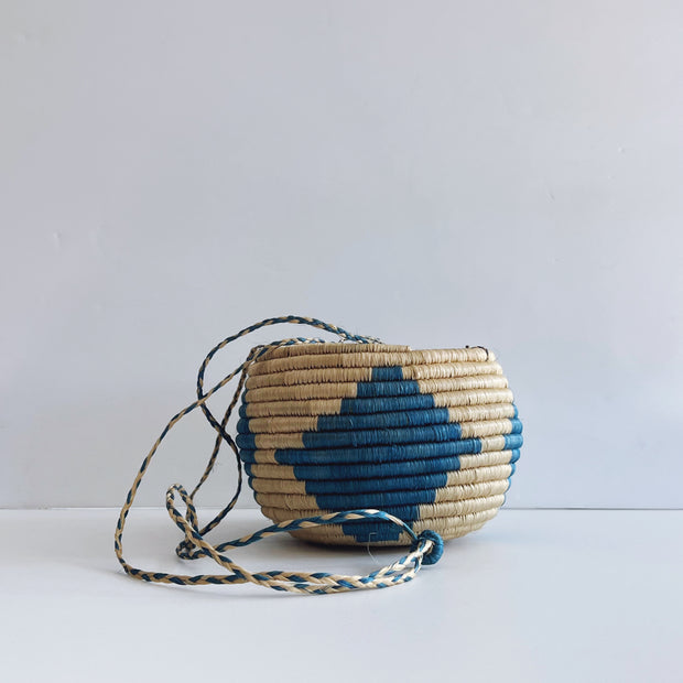 Hanging Plant Basket - Blue Diamonds