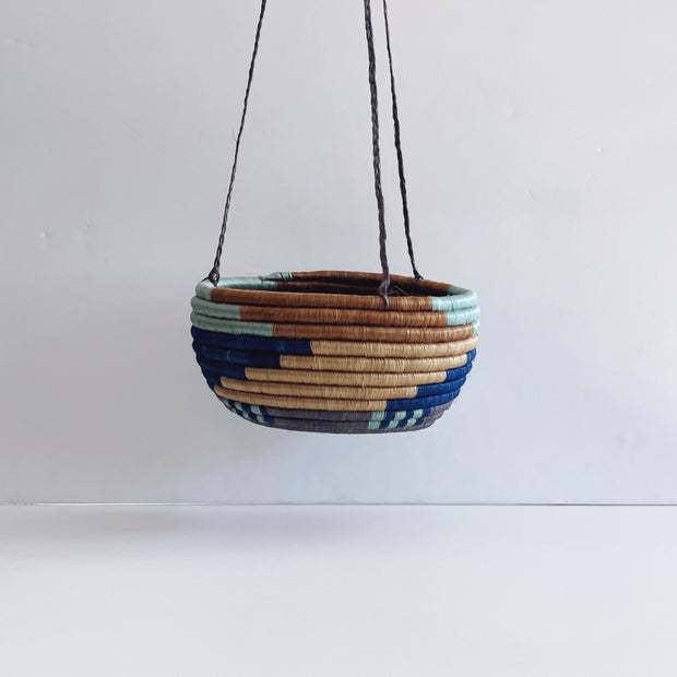Hanging Plant Basket - Blue Steps