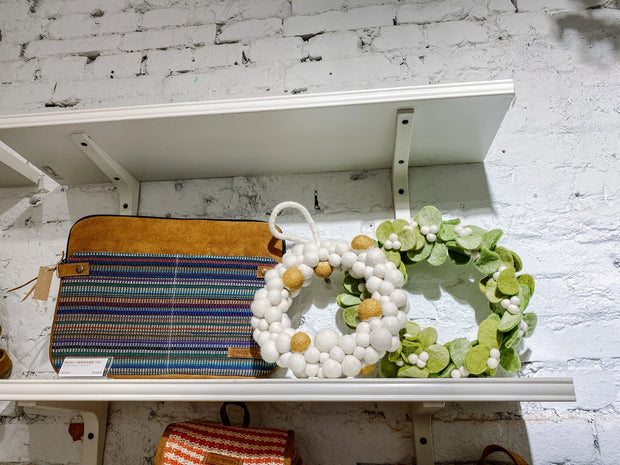 Mistletoe Felt Wreath