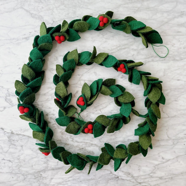 Felt Holly Garland - 6 ft