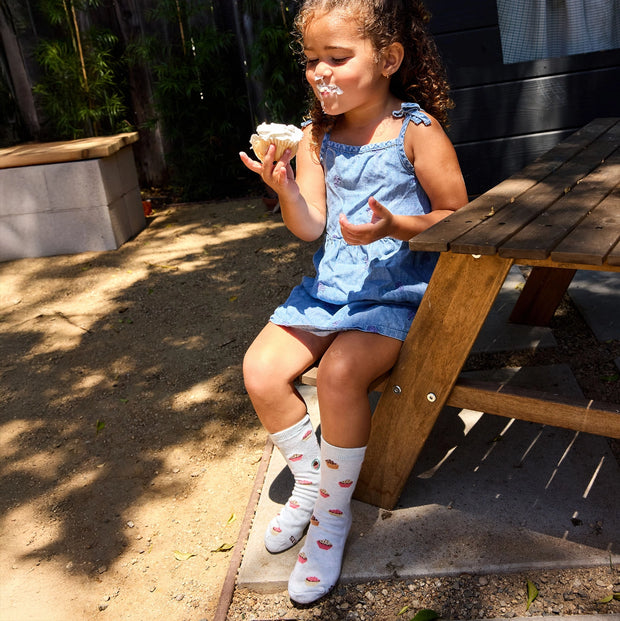Kids Socks that Provide Meals - Cupcakes
