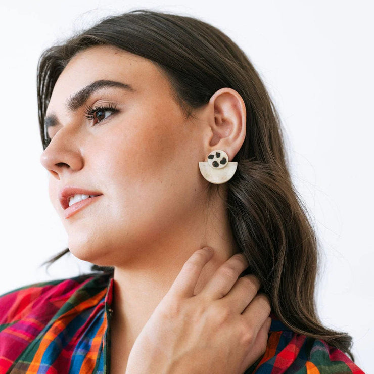 Zocalo Stud Earrings - Mango + Main