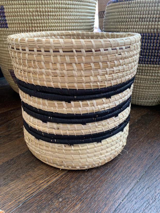 Raffia Plant Basket - Black Stripe