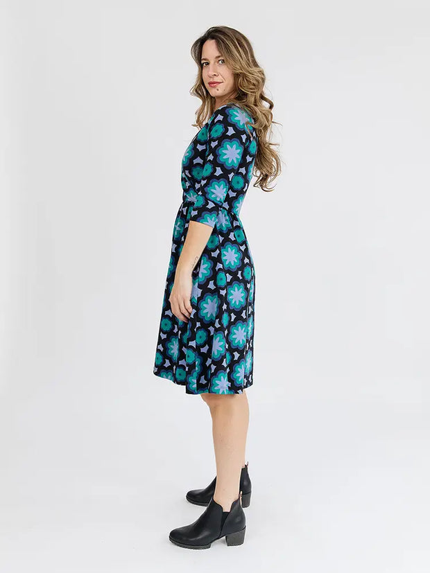 Callie Long Sleeve Wrap Dress - Mod Tea -XS