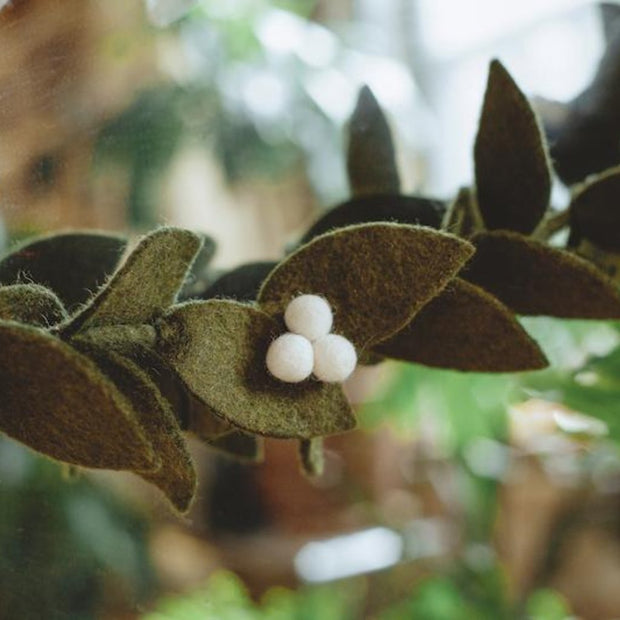 Mistletoe Garland